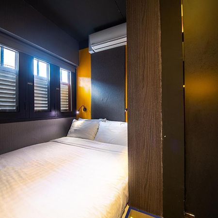 Cube Family Boutique Capsule Hotel At Chinatown Singapore Exterior photo