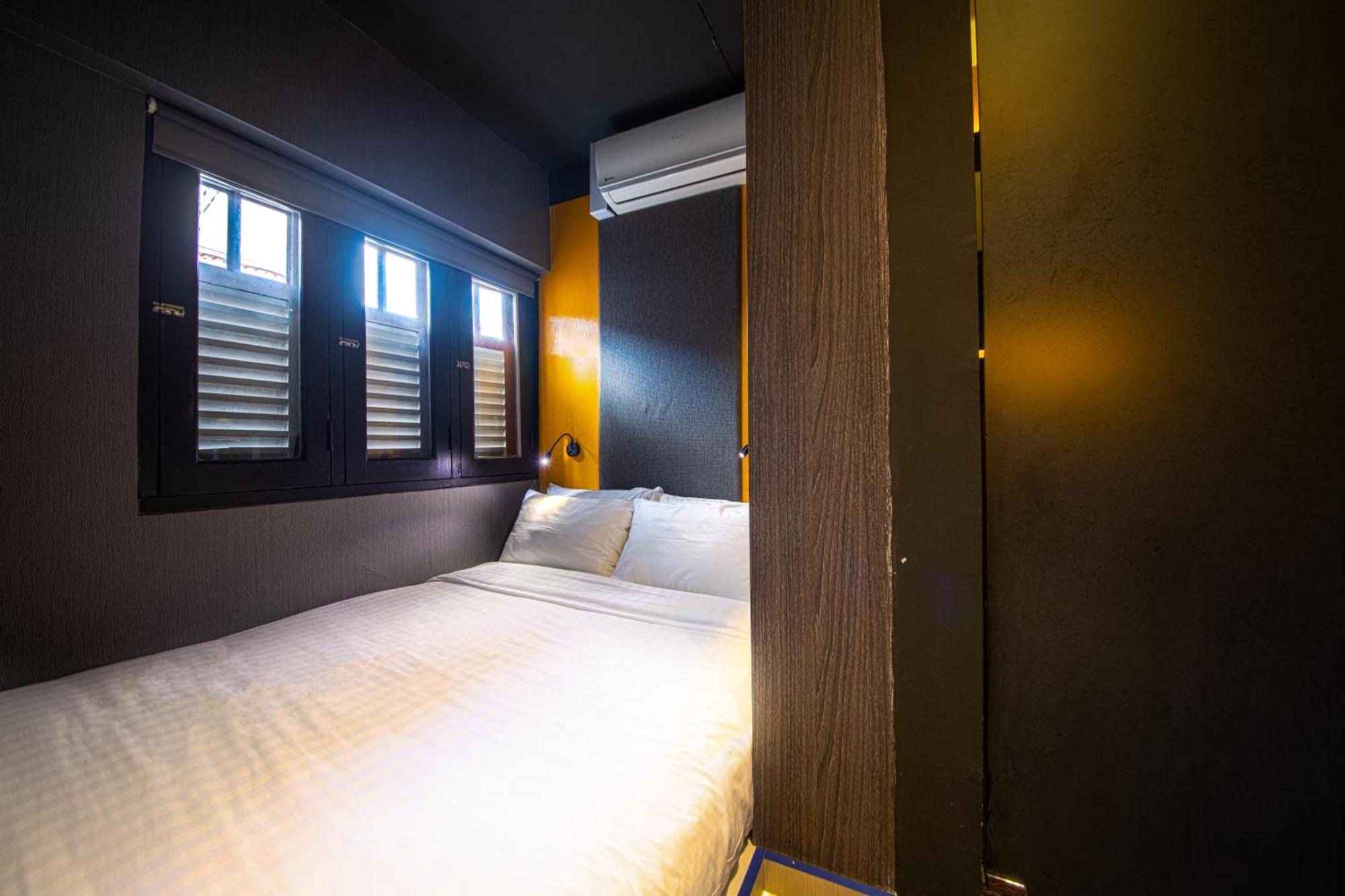 Cube Family Boutique Capsule Hotel At Chinatown Singapore Exterior photo